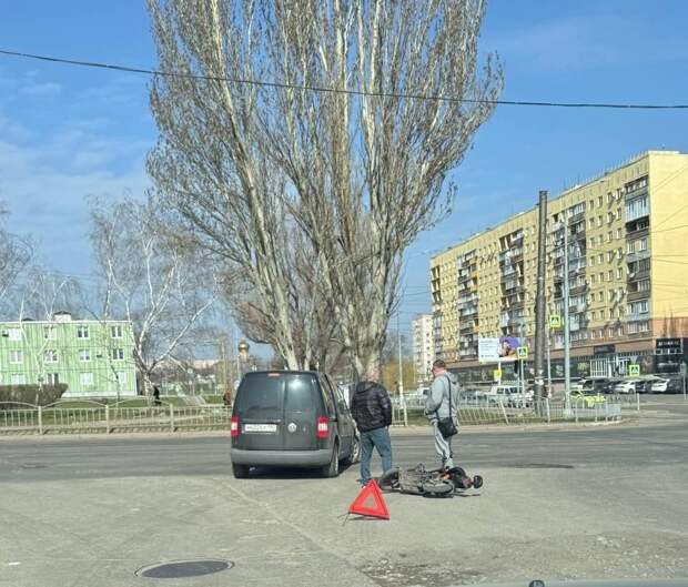 В Мариуполе сбили электросамокатчика на бульваре Шевченко, возле проспекта