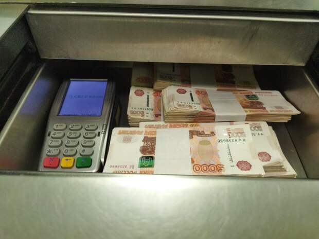 83-летний ивановец отдал курьеру 995 тысяч после звонка «следователя»