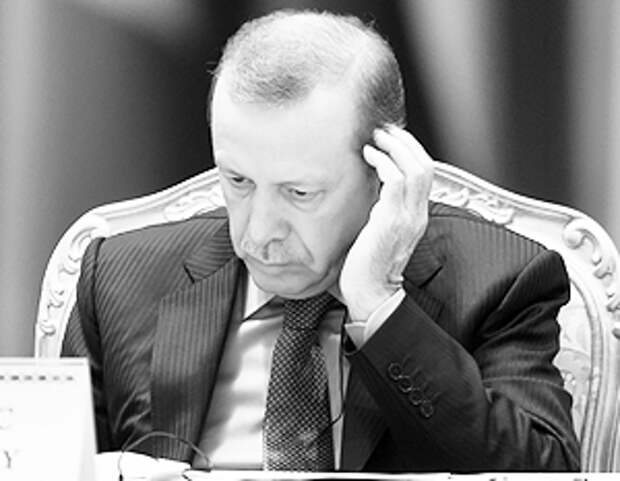 По мнению экспертов, президент Эрдоган пока думает над тем, что делать Турции после решения России вывести группировку из Сирии