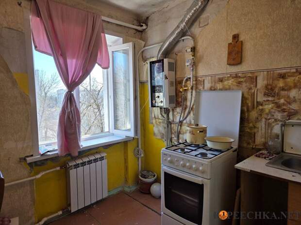 1 комнатная квартира 30кв.м улица Чернореченская в Приморском районе в Мариуполе - 2 600 000 руб