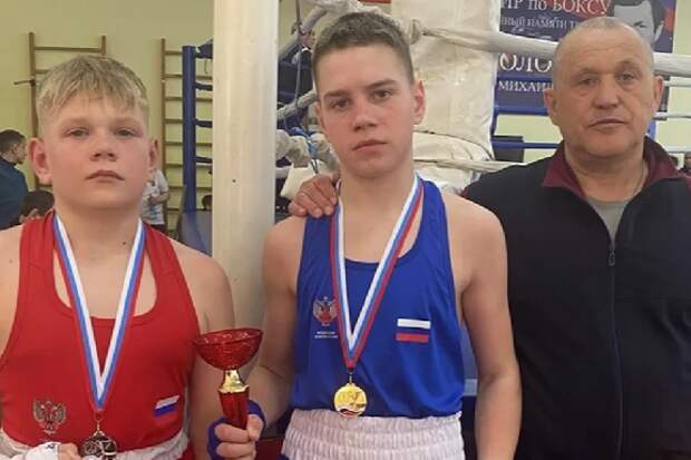 Спортсмены из Котовска успешно выступили на соревнованиях по боксу и самбо