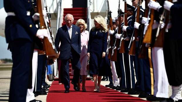 Английский королек приехал жаловаться конгрессменам на Трампа: мешает строить волшебный либеральный мир