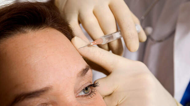 В ЛДПР предложили ограничить интернет-продажу инъекционных препаратов красоты