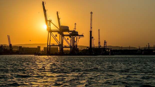 «Эти данные занижают»: что известно о разливе нефти у Новороссийска и чем он грозит