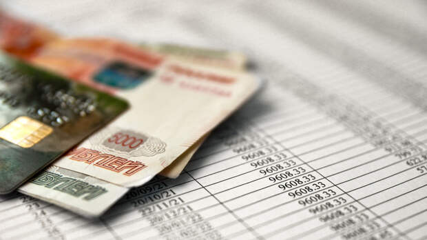 Аналитики: средний кредитный рейтинг в России снизился до 597 баллов за год