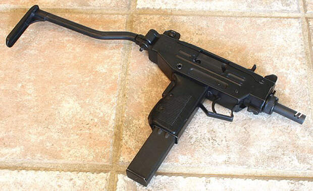 Автомат-пулемет Uzi Автомат-пулемет Uzi