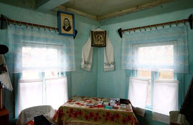 Жизнь в зоне отчуждения Чернобыльской АЭС (19 фото)