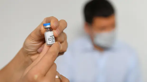 Динамика COVID-19: в России выявили более 10 тысяч случаев коронавируса за сутки