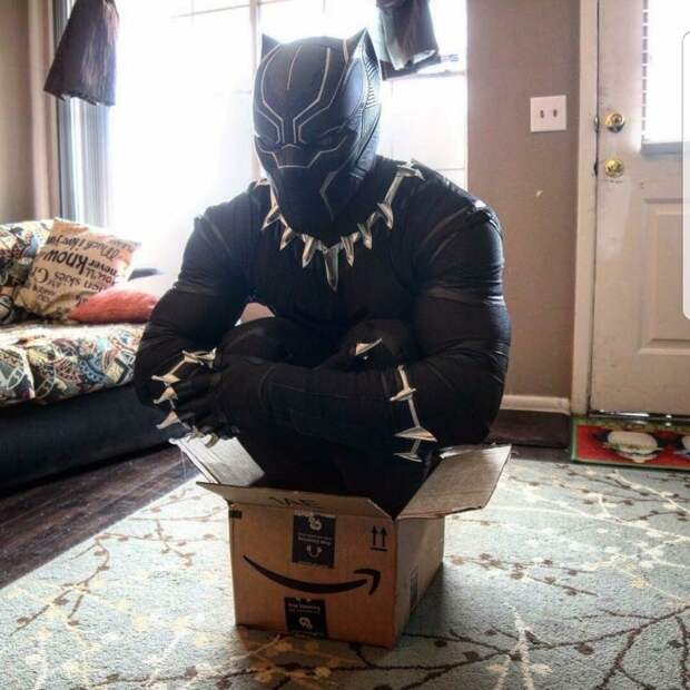 странный костюм