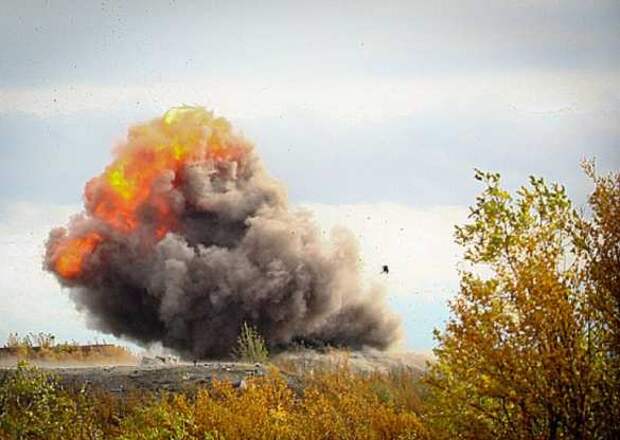 Атака с воздуха на позиции Армии ЛНР — подробности о срыве перемирия карателями (ВИДЕО) | Русская весна