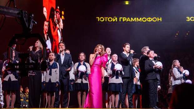 Елена Север и Артур Пирожков проведут «Золотой Граммофон» в Санкт-Петербурге