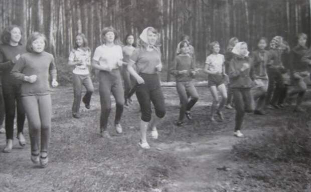 Советский пионерский лагерь в фотографиях