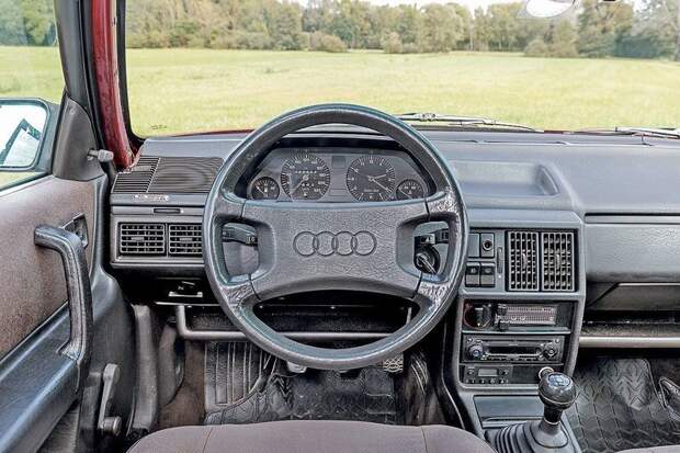 Немец подсчитал во сколько ему обошлась эксплуатация Audi в течение 30 лет audi, audi 100, авто, автомобили, деньги, ремонт авто, универсал