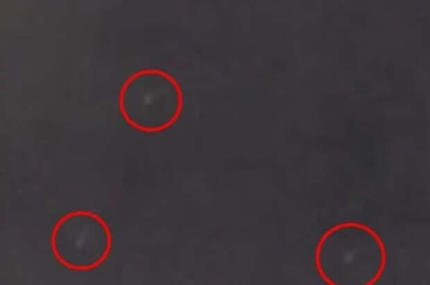 Очевидцы засняли над Нью-Йорком гонку трех загадочных НЛО