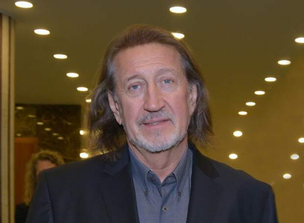 Метания Олега Митяева. Почему артист дважды уходил из семьи