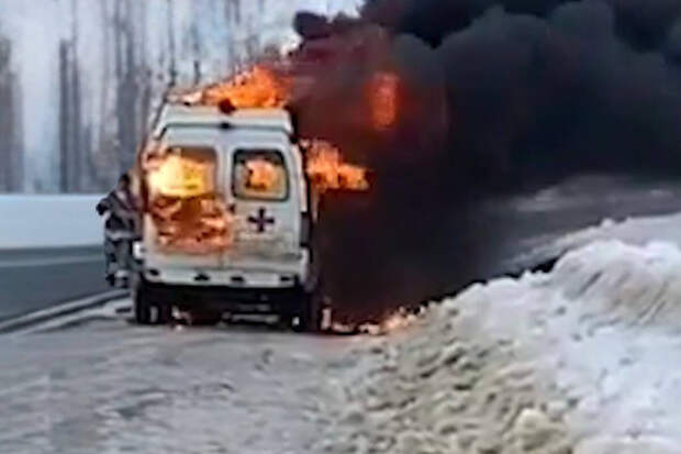 Автомобиль скорой помощи подорвался на минах "Лепесток" в Херсонской области