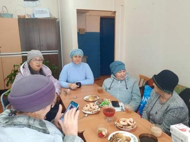 Верхнеяушевский СДК.  Встреча за круглым столом Зелёная Аптека. 06