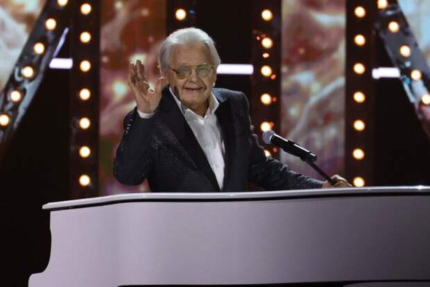 Представитель Юрия Антонова опроверг слухи о завершении карьеры