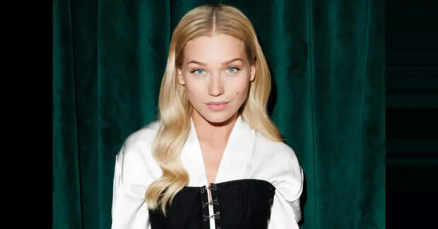 Популярный оператор и отец двоих детей: в сети выяснили, с кем встречается Кристина Асмус