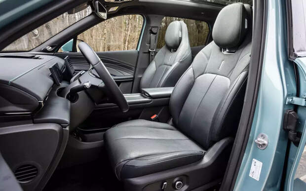 Как Omoda C7 уделывает Hyundai: тест кроссовера, который не хочет быть «китайцем»