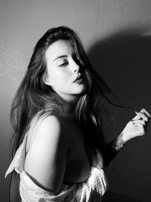 #Нюдсочетверг: откровенные фотографии самых красивых девушек из «Твиттера». Выпуск 50