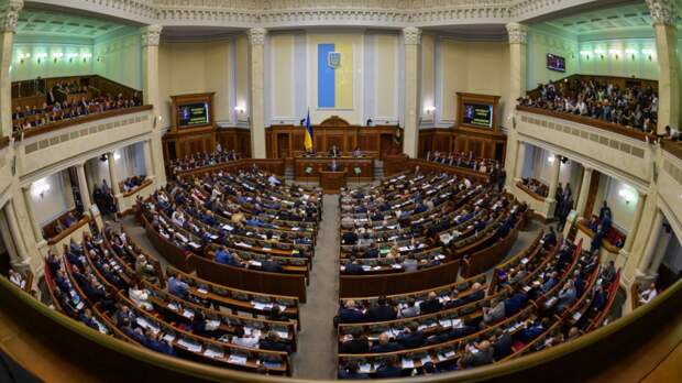 Украина будет наказывать своих граждан за наличие российского паспорта