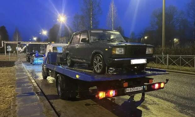 В Мирном водитель в четвертый раз сел за руль без прав — теперь ему грозит до года тюрьмы