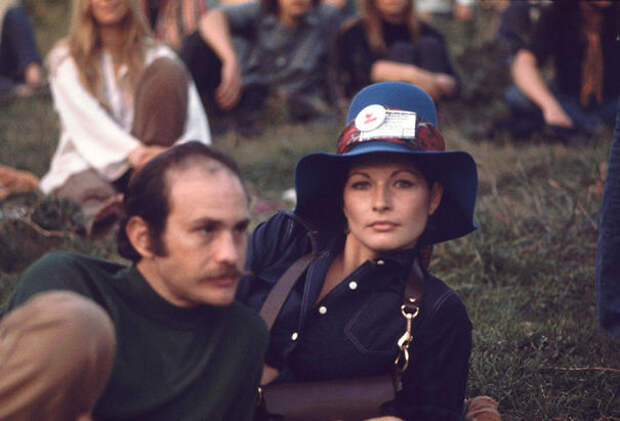 Фотографии девушек с фестиваля "Вудсток" 1969 года дают понять, откуда взялась мода наших дней вудсток, мода, хиппи, шестидесятые