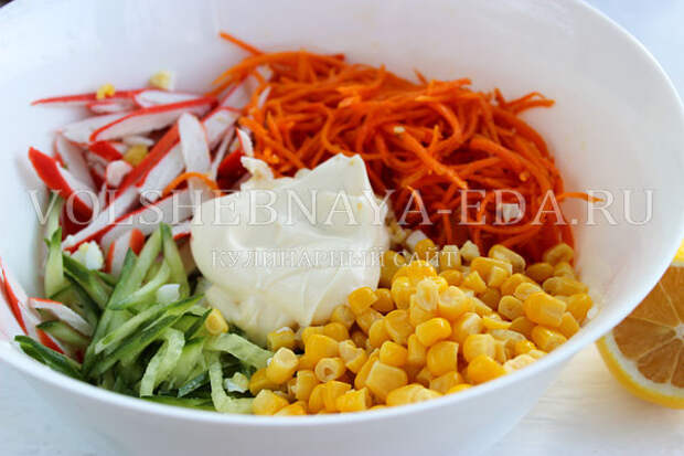 salat s korejskoj morkovyu i krabovymi palochkami 5
