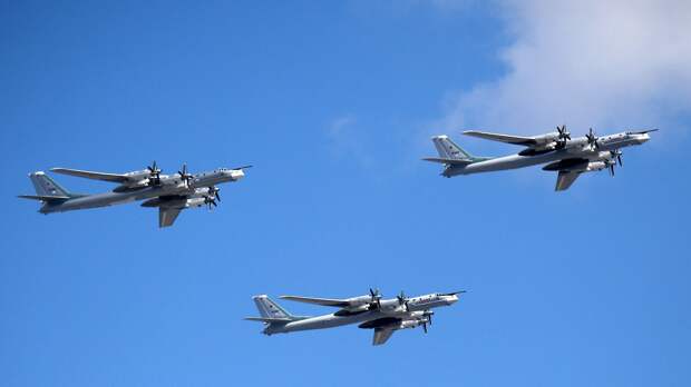 Воздушные бои: американский B-52 сравнили с российским Ту-95