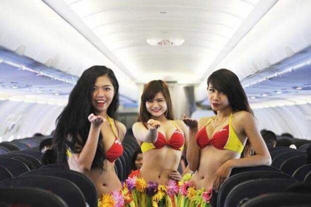 Вьетнамские авиалинии сняли со стюардесс все, кроме бикини   авиалинии, вьетнам, стюардессы