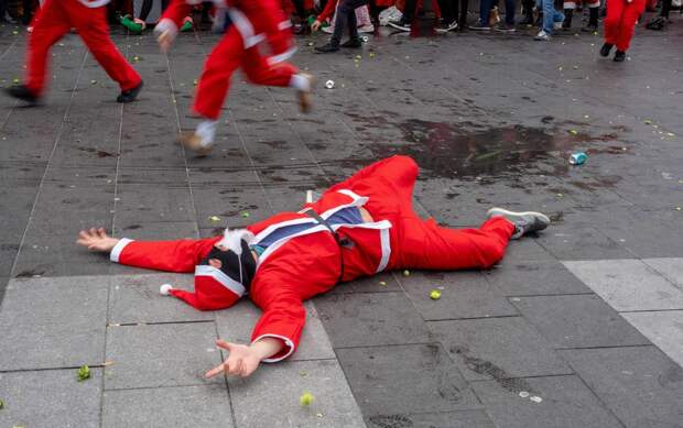 SantaCon 2018 в Лондоне, Париже, Сеуле, Нью-Йорке и других городах