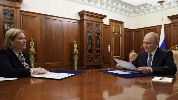 Путин провел рабочую встречу с министром культуры Любимовой