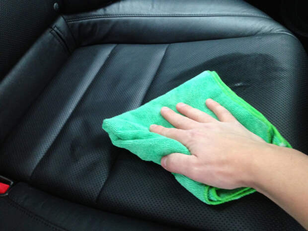 Как правильно ухаживать за кожаным салоном автомобиля