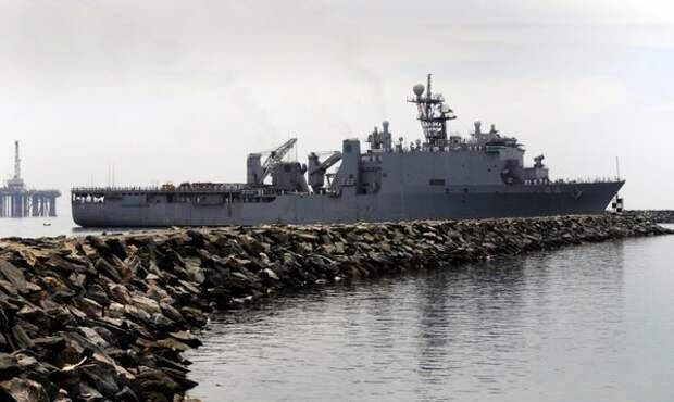 Десантный корабль USS Gunston Hall. Фото с сайта: Dvidshub.net