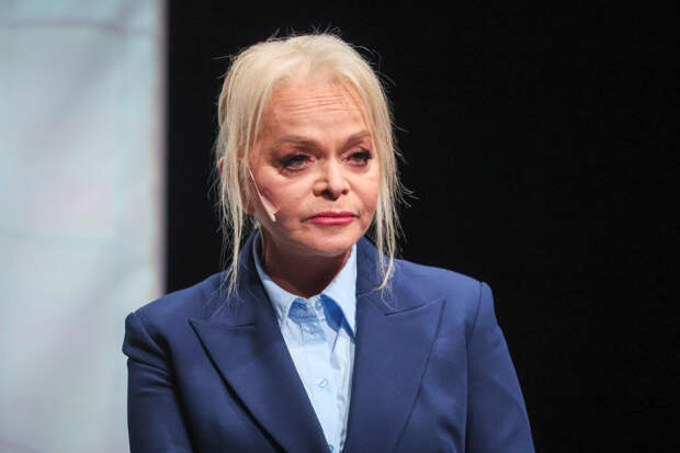 Долина переехала в бывшую квартиру Стивена Сигала