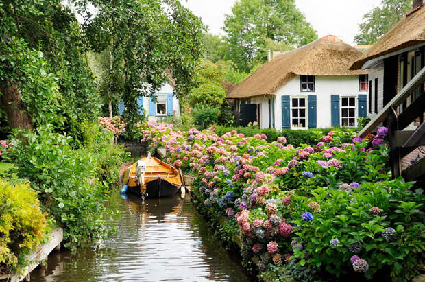 Деревня без дорог в Нидерландах