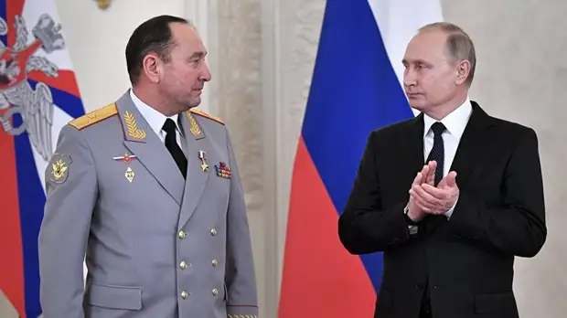 В Хабаровске представили нового командующего ВВО Геннадия Жидко