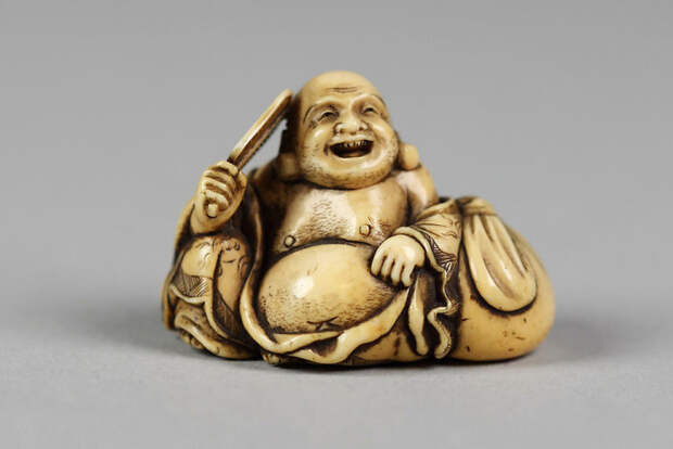 Нэцкэ «Хотэй». / Фото: metmuseum.org