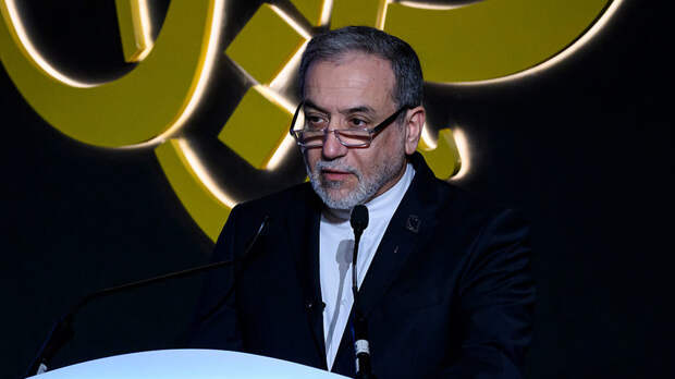 Глава МИД Ирана прибыл в Пакистан