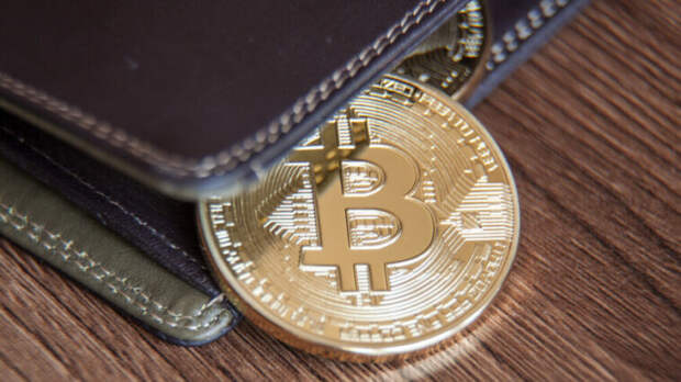Стоимость биткоина опустилась ниже тысяч