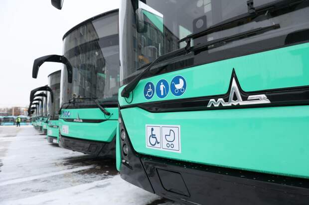 Колпинский автобусный парк Петербурга отпраздновал 70-летие