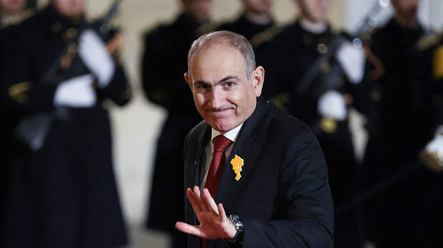 Пашинян поругался в метро с переселенкой из Карабаха