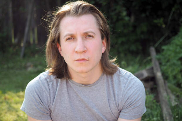 Актер из "Интернов" Дмитрий Шаракоис стал стримером