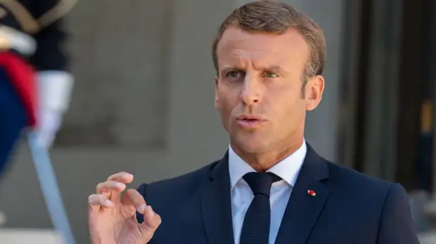 Макрон пообещал вписать свой второй президентский срок в историю