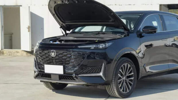 Автосалон назвал новые автомобили с чугунными моторами, которые ещё можно купить в России