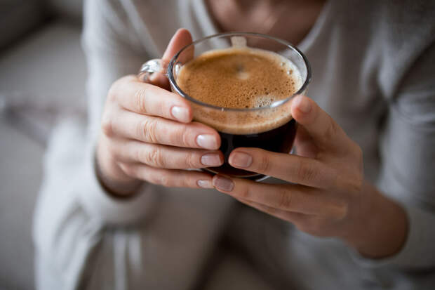 Врач Утин посоветовал пить кофе в первой половине дня