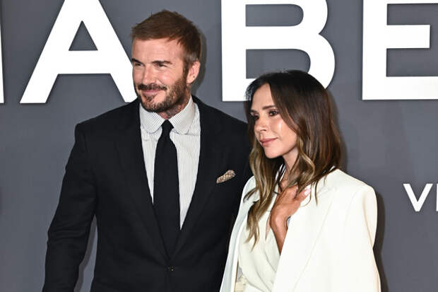 Виктория Бекхэм спела хит "Spice Girls" с младшим сыном