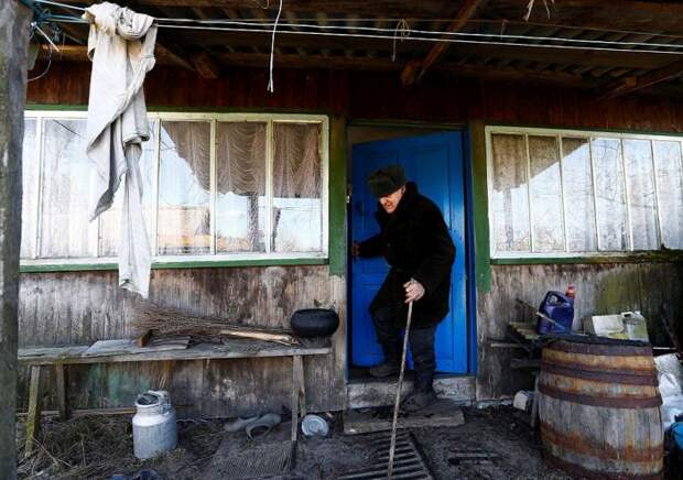 Жизнь в зоне отчуждения Чернобыльской АЭС (19 фото)