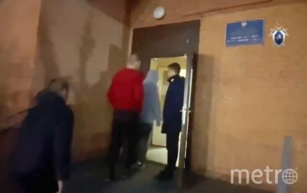 Подростков, напавших на дворника в Петербурге, отправили под домашний арест